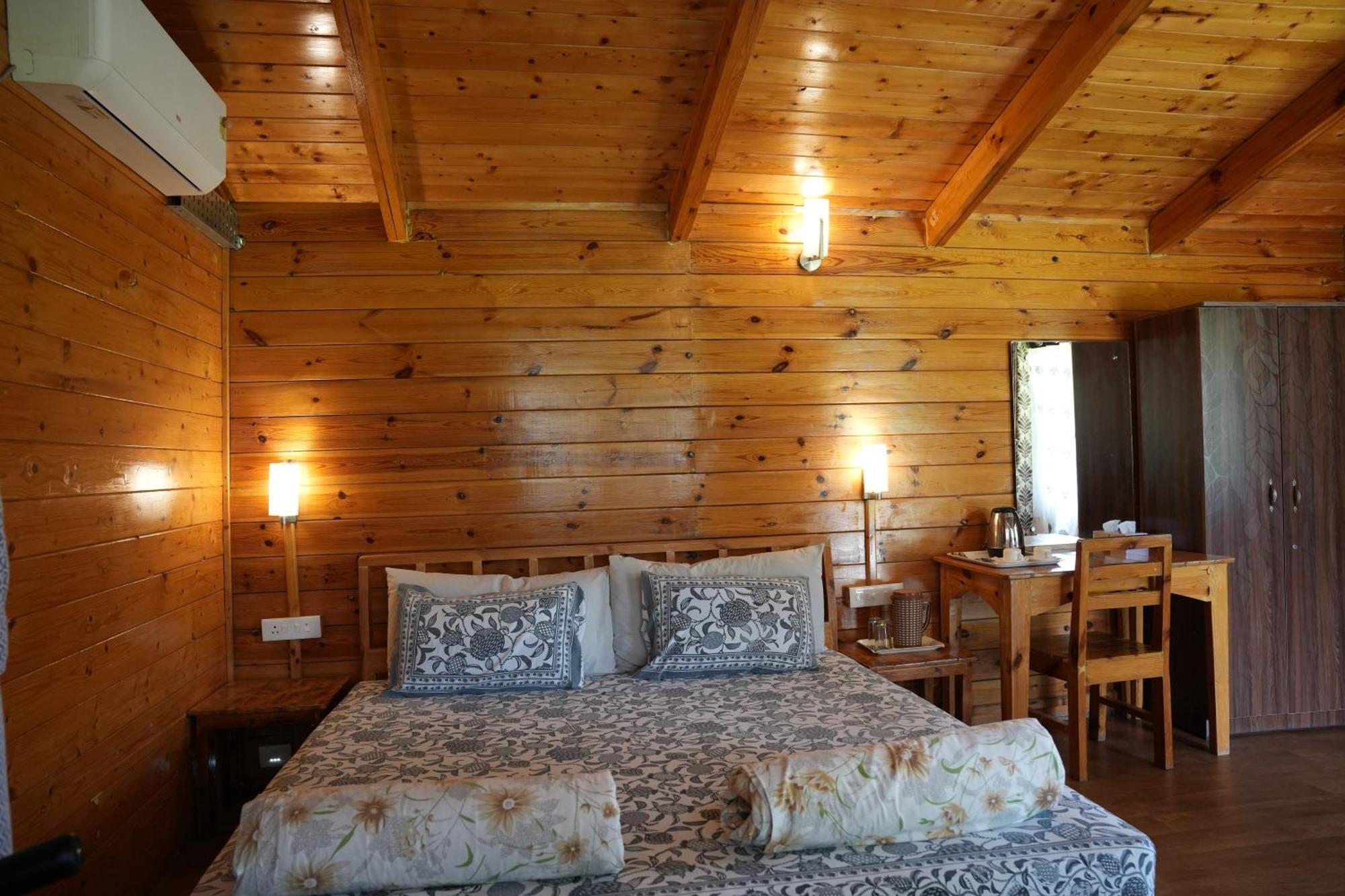 ลาภฐิ รีสอร์ต Bed & Breakfast มาสินากุดี ภายนอก รูปภาพ