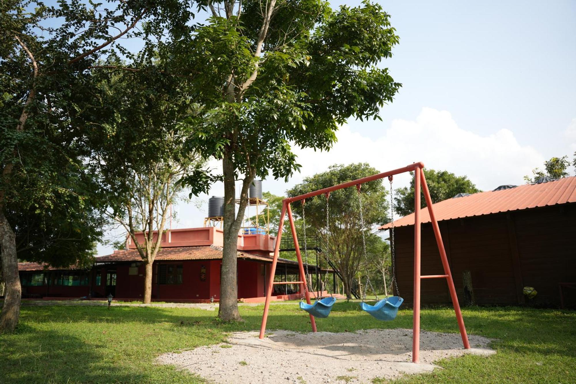 ลาภฐิ รีสอร์ต Bed & Breakfast มาสินากุดี ภายนอก รูปภาพ