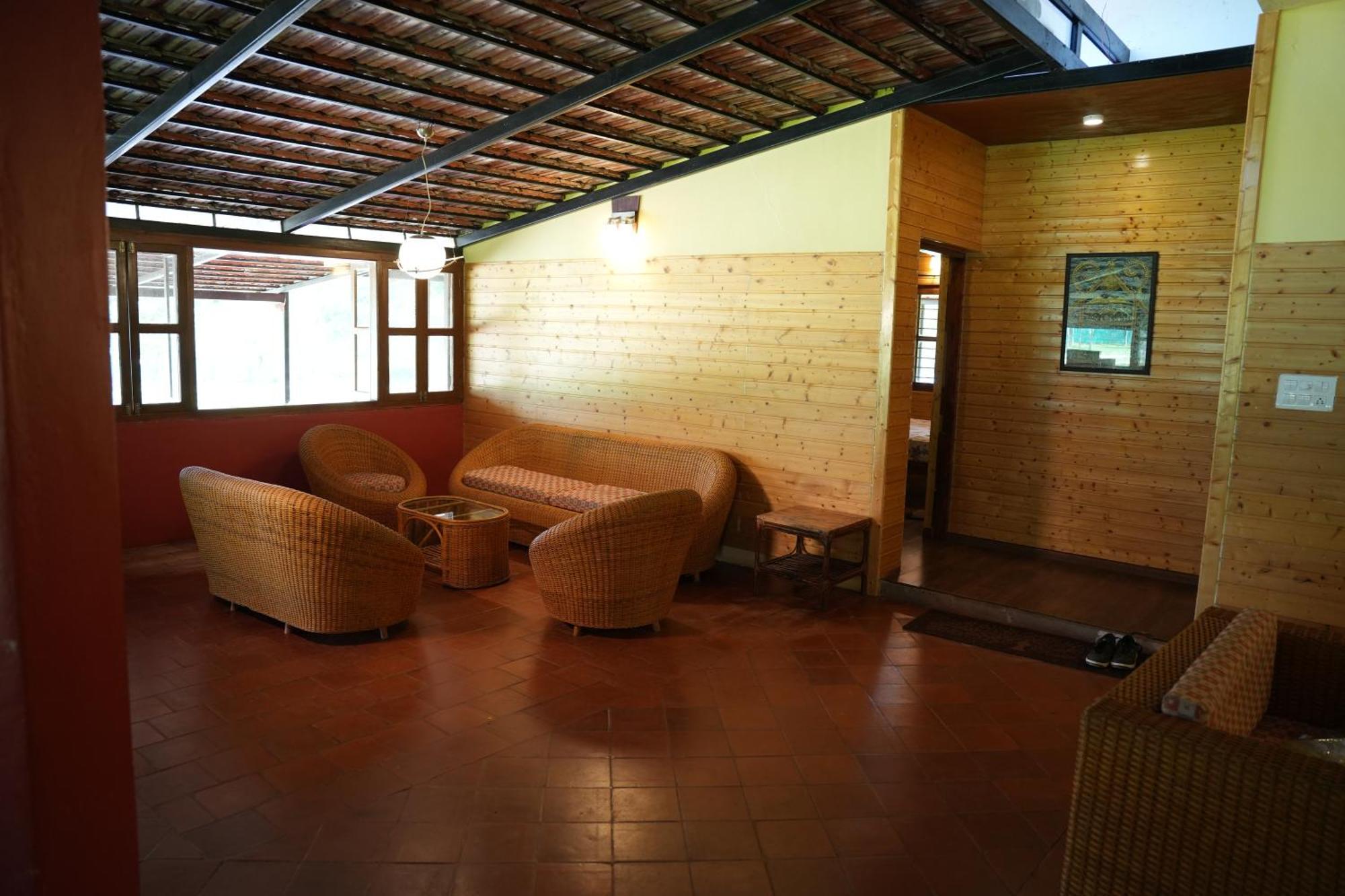 ลาภฐิ รีสอร์ต Bed & Breakfast มาสินากุดี ภายนอก รูปภาพ