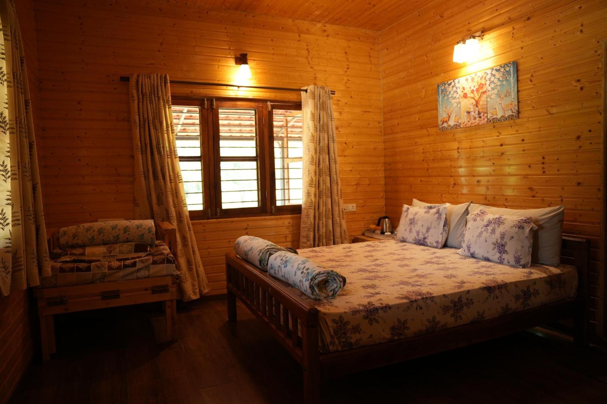 ลาภฐิ รีสอร์ต Bed & Breakfast มาสินากุดี ภายนอก รูปภาพ
