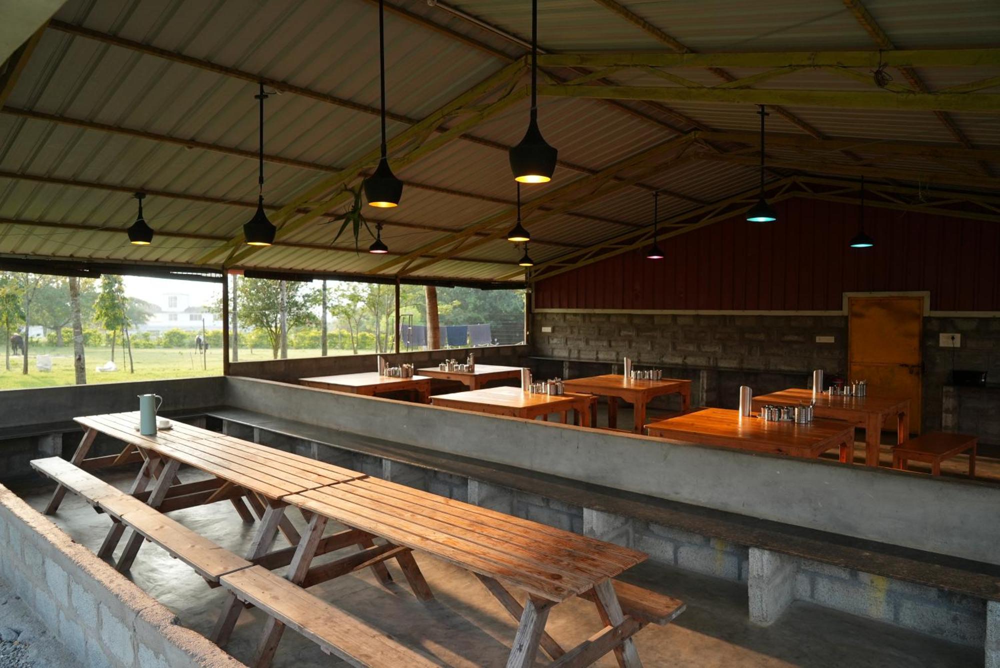 ลาภฐิ รีสอร์ต Bed & Breakfast มาสินากุดี ภายนอก รูปภาพ