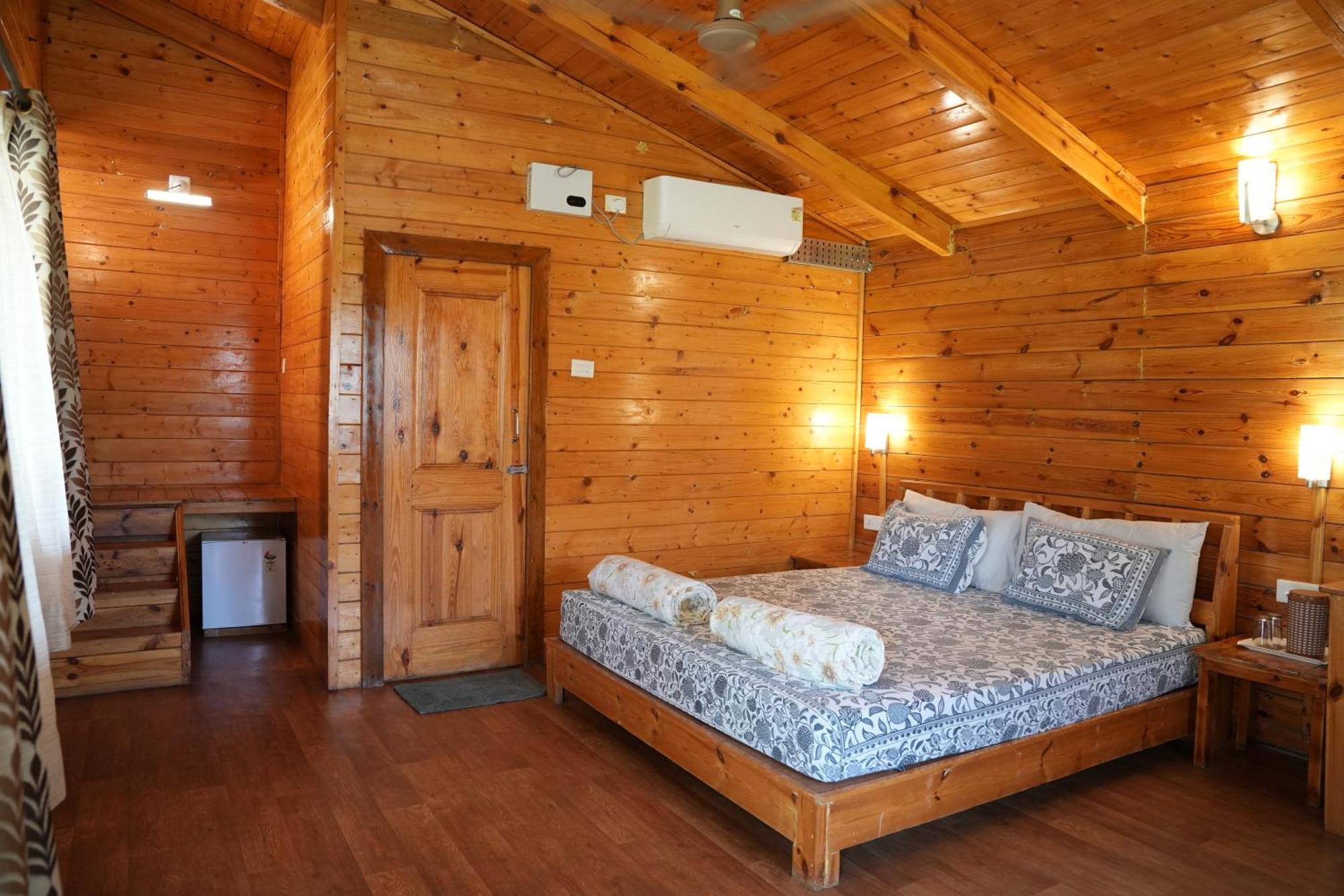 ลาภฐิ รีสอร์ต Bed & Breakfast มาสินากุดี ภายนอก รูปภาพ