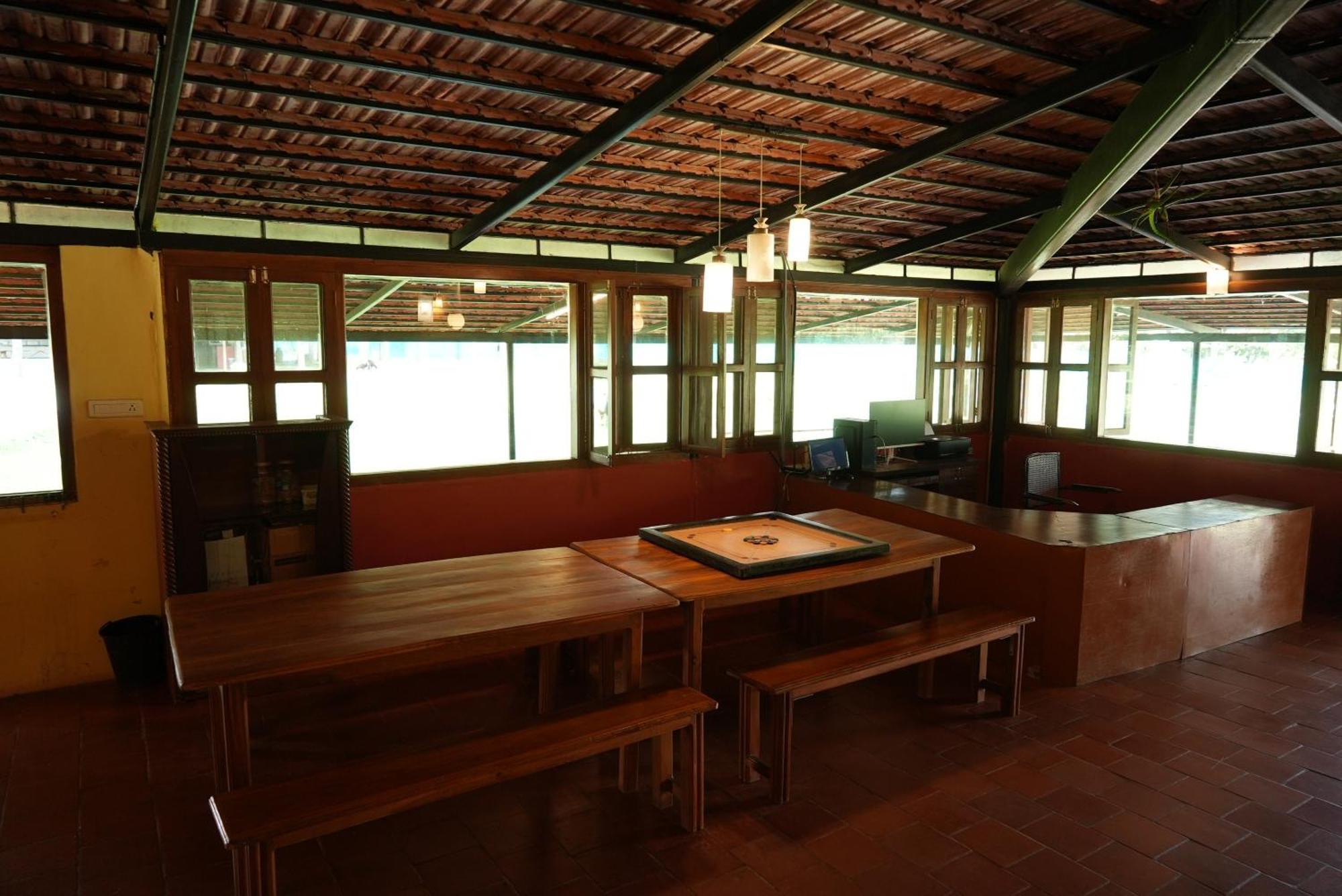 ลาภฐิ รีสอร์ต Bed & Breakfast มาสินากุดี ภายนอก รูปภาพ