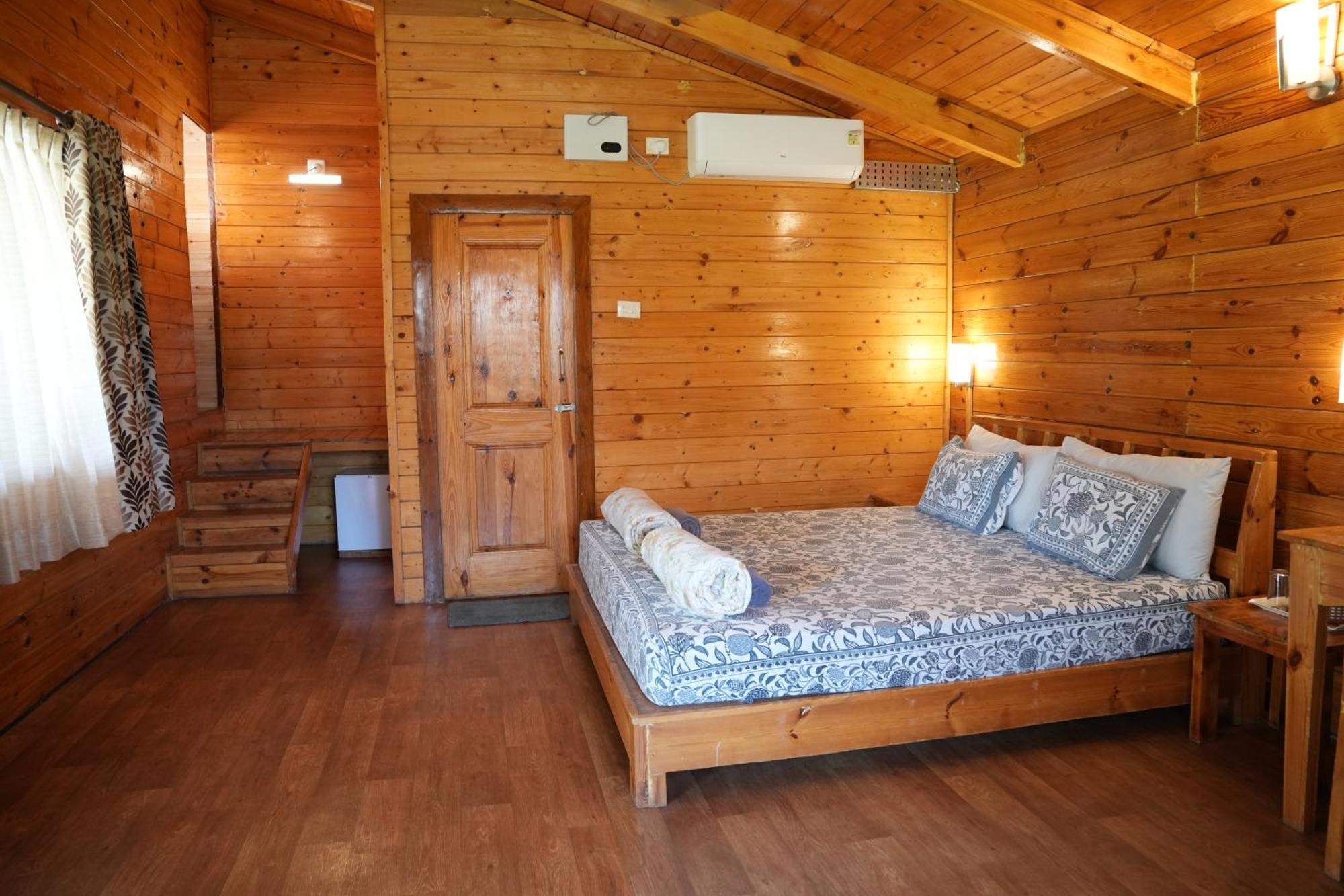 ลาภฐิ รีสอร์ต Bed & Breakfast มาสินากุดี ภายนอก รูปภาพ